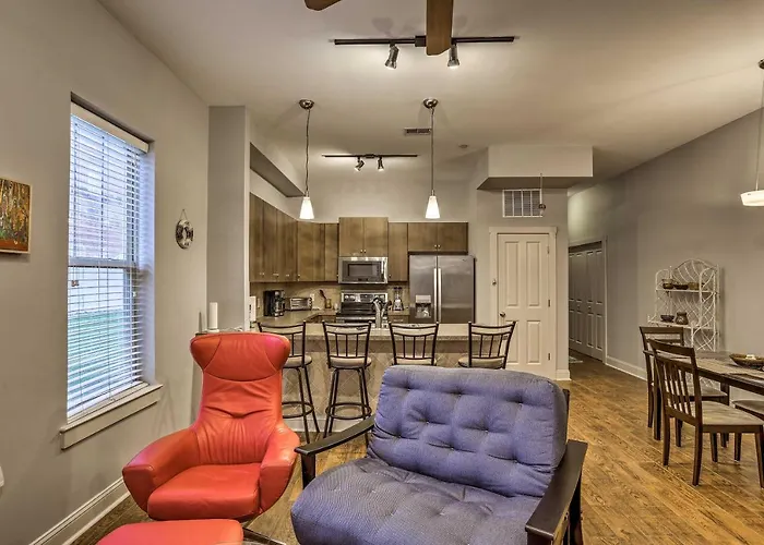 Chic Wilmington Condo In Brooklyn Arts District!