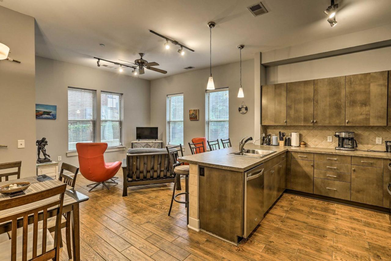 Chic In Brooklyn Arts District! Apartment